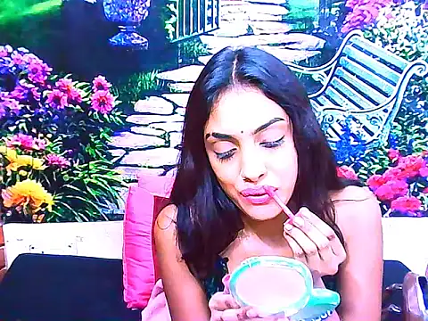 IndianPretty14u2Luv webcam