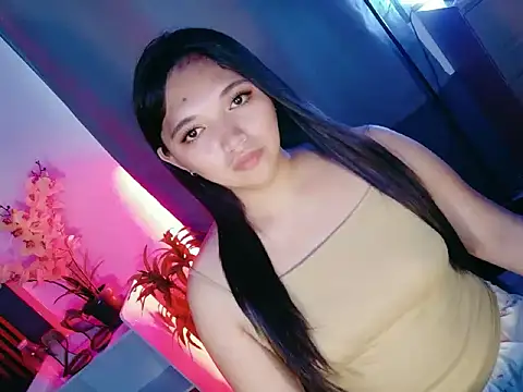 Nikki_Karishma webcam