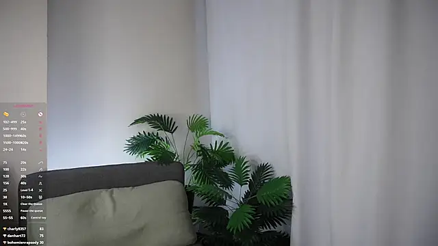 ClarineCasebolt webcam