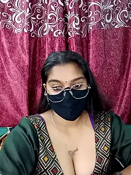 Webcam Model (Jasmine_jaaan)  is live.Free join now!