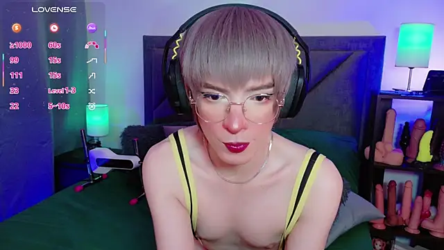 sammy_russell - Sammy_Russell's free webcam - UK Sex Cams