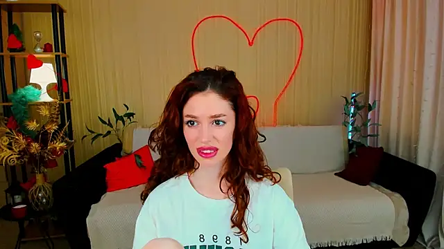 ChristinaConteeree webcam