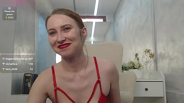 EmberLuna_ webcam