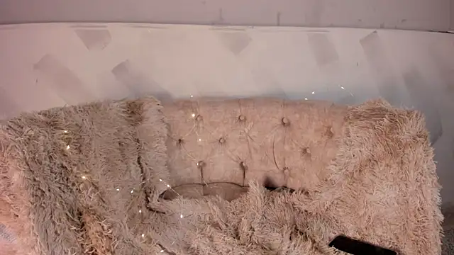 VioletWinters webcam