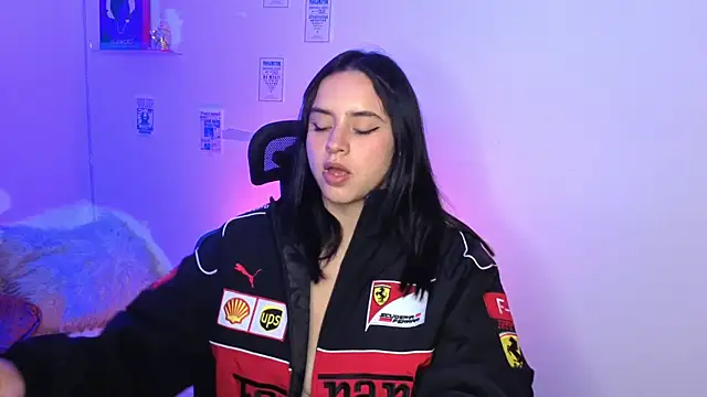 Emily_Lindey live sex cam