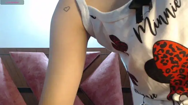 evangeline_valencia webcam