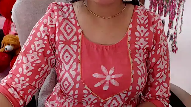 Cute_Shanaya_143 webcam