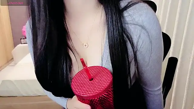 JENNIE-16 - Live Cam