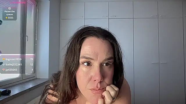 MilkyHoneyLullabies webcam