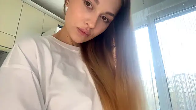 JoliPlatinums webcam