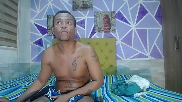 sharonx_morex webcam