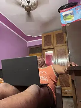 dick_6inches_delhi - Dick_6inches_Delhi's free webcam - UK Sex Cams