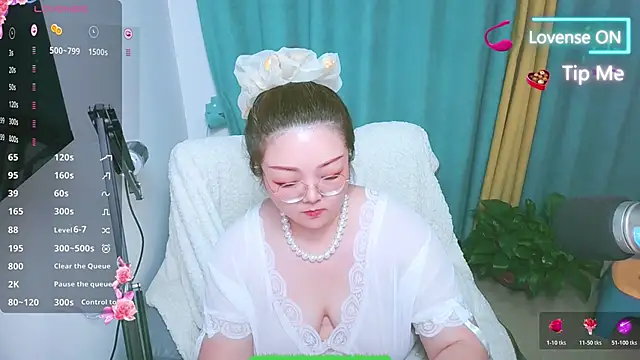 AngelwithEcup webcam