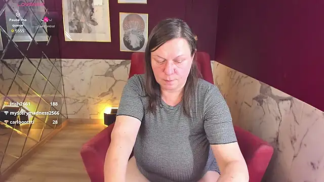 KellyPerfection webcam