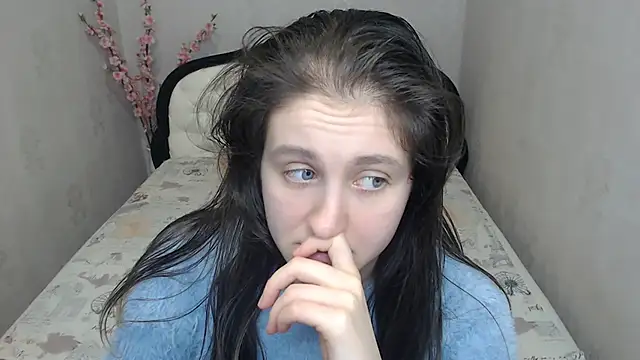 Holliy_Cooper webcam