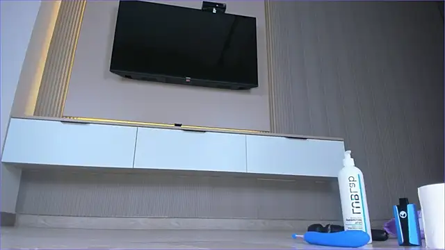 Cherrypie_001 webcam