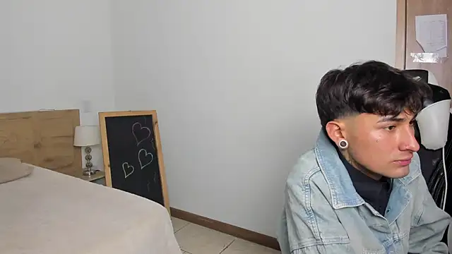 Kenji_n_Rousse webcam