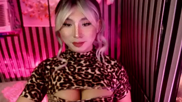 HoresCOCKLUCY live sex cam