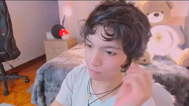 sweet_allan (M young) - 🍓show my feets🍓