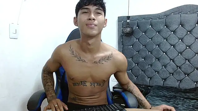 luka_big18 (M twink) - dick hole for 5 minutes