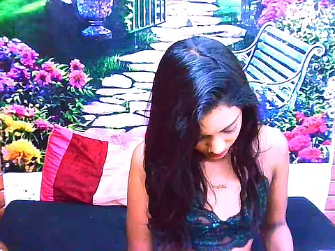 IndianPretty14u2Luv webcam