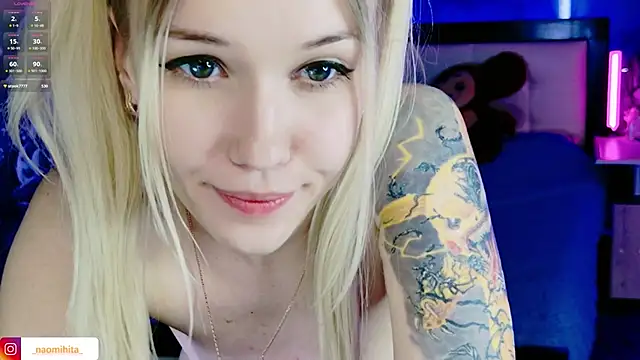 NaomiHita's live cam