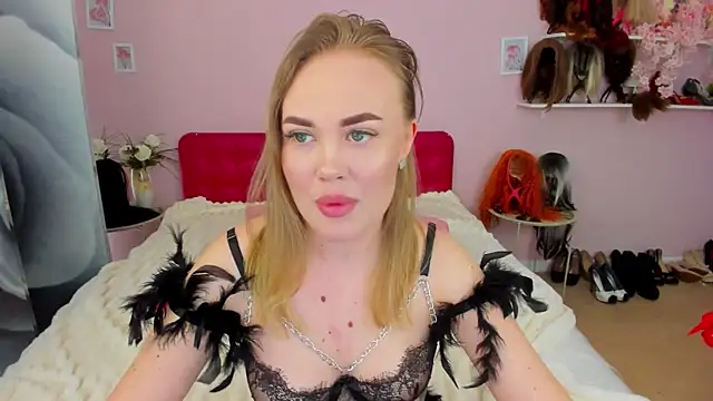 HannahWillow webcam