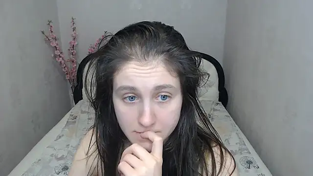 Holliy_Cooper webcam