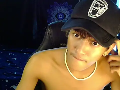 hugekenbigcock webcam