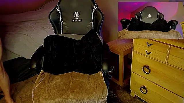 MasterForgedRayy webcam