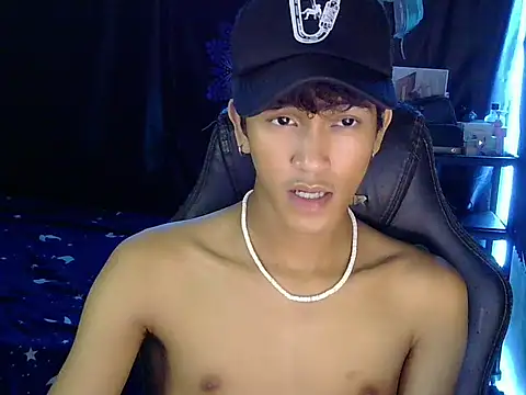 hugekenbigcock webcam