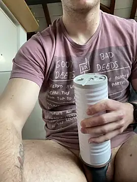 AlexSuperTramp94Model webcam