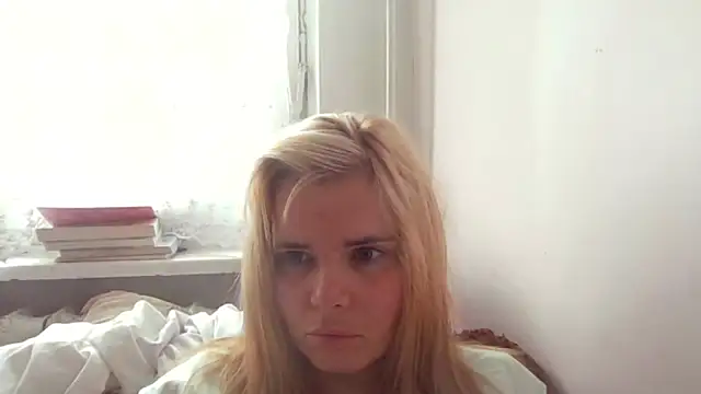 HornyElena webcam