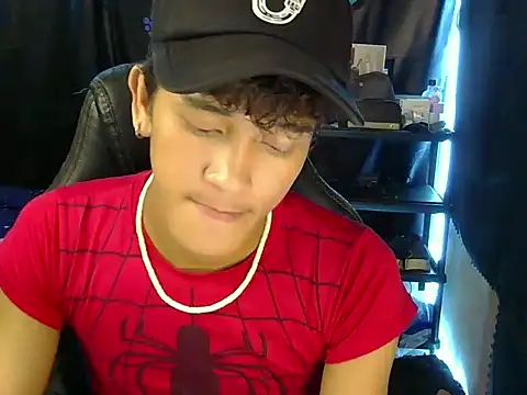 hugekenbigcock webcam