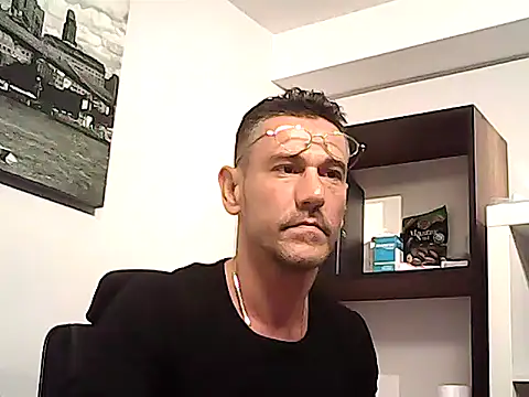 mastercharisma35 webcam