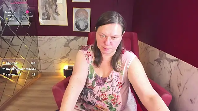 KellyPerfection webcam