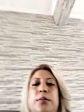 IndianLara - Live Cam