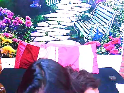 IndianPretty14u2Luv webcam