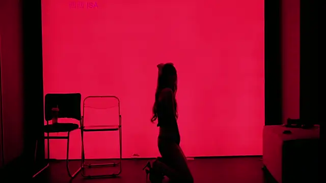 美女susuaa112233在线直播