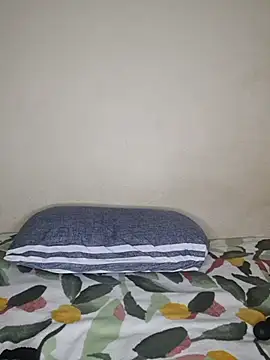 CertifiedhottieXOXO webcam