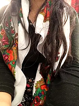 Melekyaraksever2545 webcam