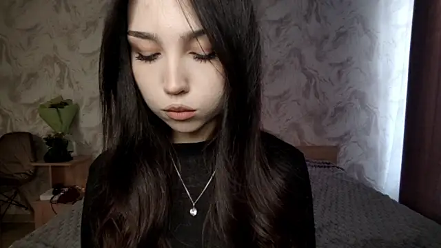 Qwami_Amie webcam