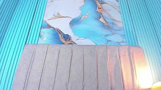 musa_levass_happy webcam