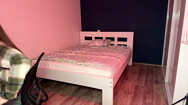 MachelleSpader webcam