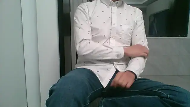 nole_china7 (Ask my age) - talk / fun / cum