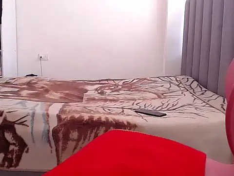 saara_johnson496 webcam