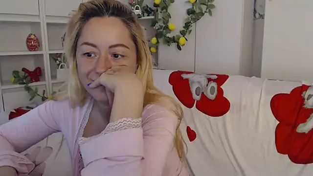 _karolynesyera_ webcam