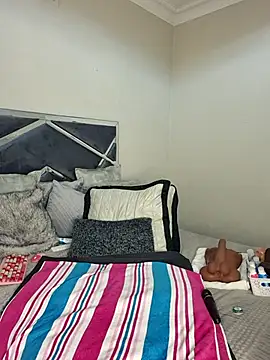 ThickianaRider webcam