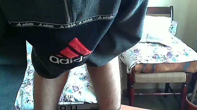 vulpe8400 live sex cam