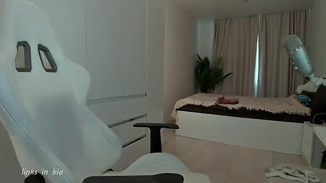 wawesuc - Wawesuc's free webcam - UK Sex Cams